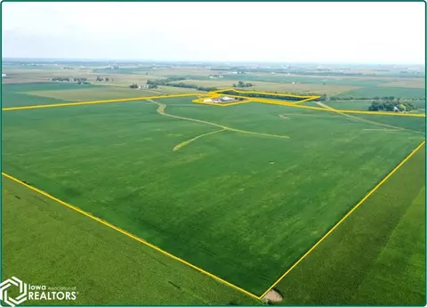 E 700th Street, Orion, IL 61274