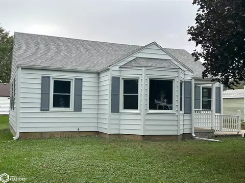 1327 Salinger Ave, Carroll, IA 51401