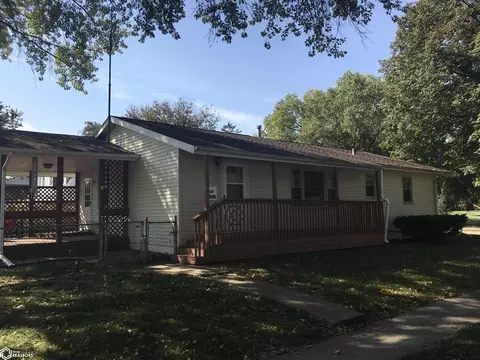 1609 Chamberlin St, Burlington, IA 52601