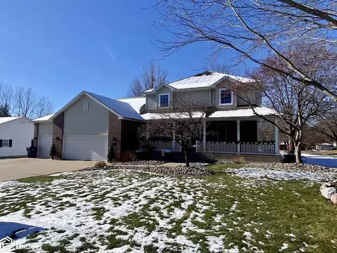 2121 Cliff Rd, Burlington, IA 52601