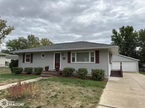 812 E Woodland Ave, Ottumwa, IA 52501