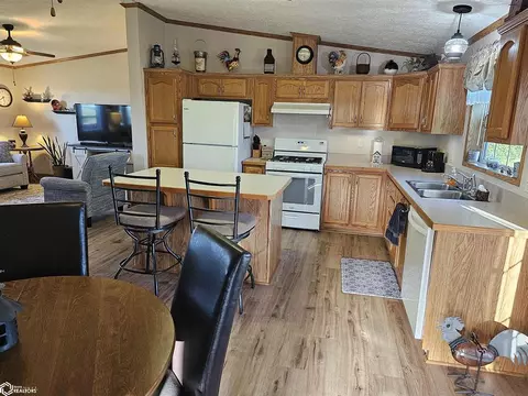 1252 Hwy 6, Malcom, IA 50157 photo 7