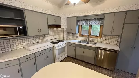 Kitchen - 660 W 6th St, Garner, IA 50438 photo 1 of 1