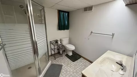 Bath - 660 W 6th St, Garner, IA 50438 photo 5 of 5