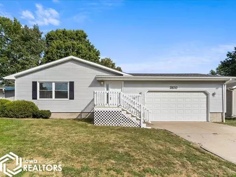 2820 Lesylvia St, Burlington, IA 52601