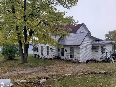 700 Church St, Eldon, IA 52554
