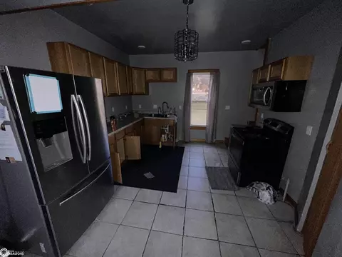 711 Angular St, Burlington, IA 52601 photo 6