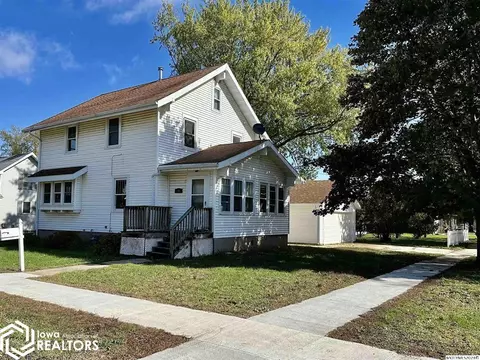 106 13th St S, Northwood, IA 50459