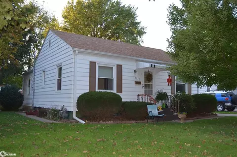 2225 S 3rd, Burlington, IA 52601