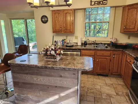 209 E Oak St, Algona, IA 50511 photo 7