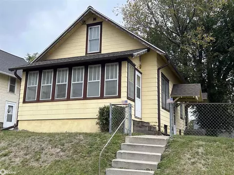 403 W Nevada St, Marshalltown, IA 50158