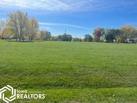 137 Th Ave, Plano, IA 52581