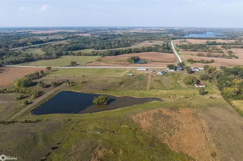 25026 Lark Ave, Keosauqua, IA 52565