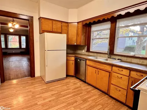 Kitchen - 403 4th St, Manning, IA 51455 photo 3 of 4