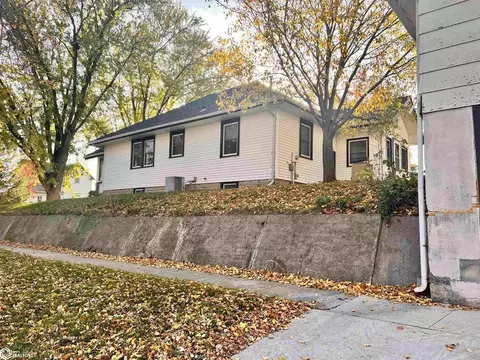 Exterior - 403 4th St, Manning, IA 51455 photo 18 of 18