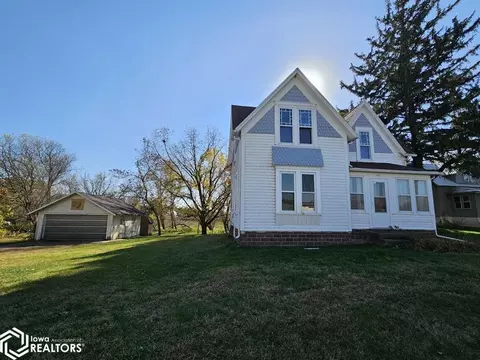 505 W Main St, Lake Mills, IA 50450