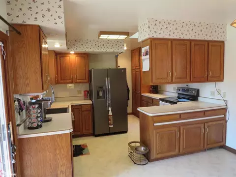 323 2nd St, Hampton, IA 50441 photo 11