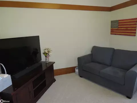 323 2nd St, Hampton, IA 50441 photo 9
