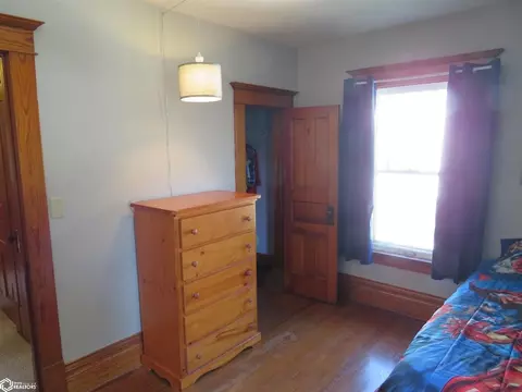 323 2nd St, Hampton, IA 50441 photo 23