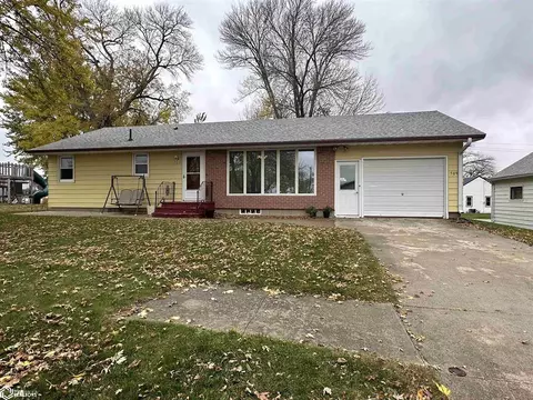 509 S Main St, Buffalo Center, IA 50424
