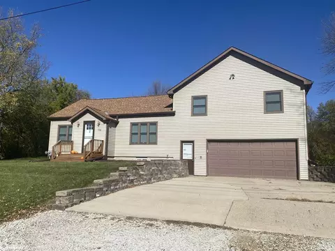 1106 Chicago St, Audubon, IA 50025