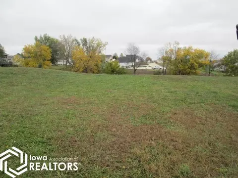 2006 Southern View Dr, Atlantic, IA 50022