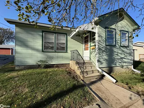 311 Leroy St, Audubon, IA 50025