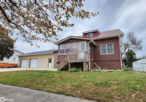 910 Harding St, Tama, IA 52339