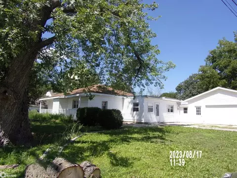 611 Johnson St, Jewell, IA 50130