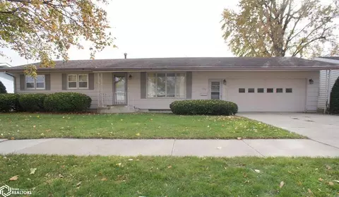 1132 Nancy Ln, Webster City, IA 50595