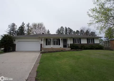 116 Bicentennial Ct, Webster City, IA 50595