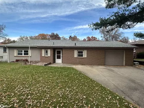 4525 Summer St, Burlington, IA 52601