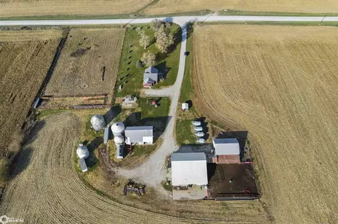 2230 140th St, New Sharon, IA 50207