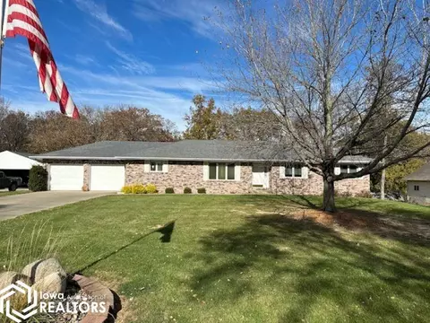 631 Crestview Ave, Ottumwa, IA 52501