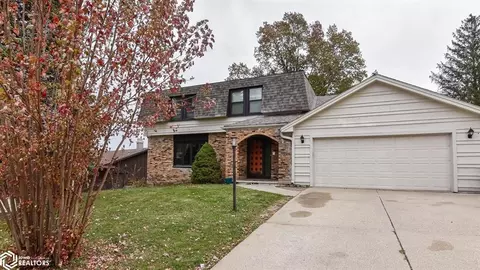 1916 S 5th Ave, Marshalltown, IA 50158