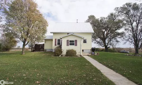 2430 320th St, Woolstock, IA 50599