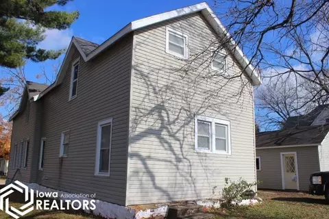 814 1st Ave, Ackley, IA 50601