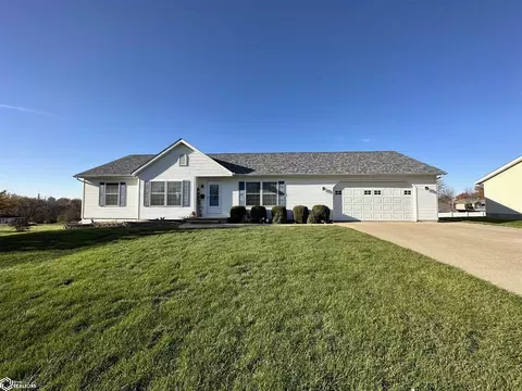 11 Hickory Cir, Albia, IA 52531