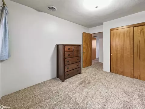 1306 Sunset Dr, Hampton, IA 50441 photo 23