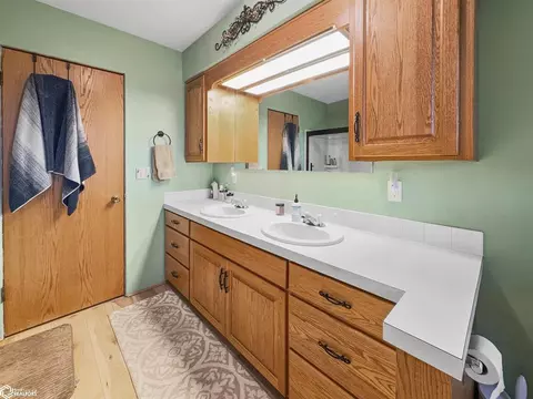 1306 Sunset Dr, Hampton, IA 50441 photo 20