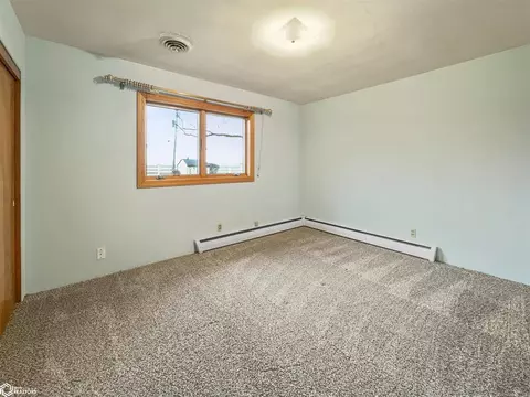 1306 Sunset Dr, Hampton, IA 50441 photo 21