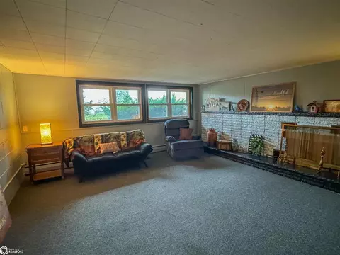 1306 Sunset Dr, Hampton, IA 50441 photo 25