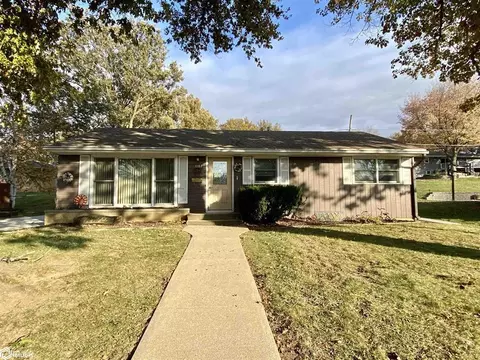1107 Broadway St, Audubon, IA 50025