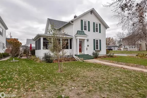 712 W Main St, Marshalltown, IA 50158