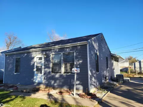 405 N 12th Ave, Marshalltown, IA 50158