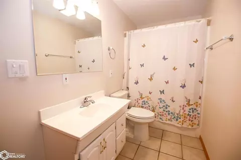 628 T Ave, Nevada, IA 50201 photo 17