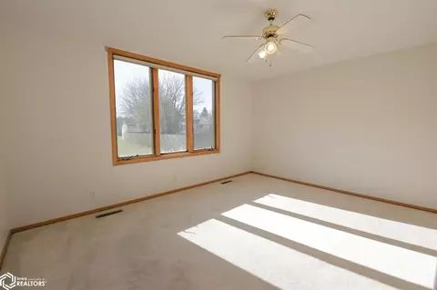 628 T Ave, Nevada, IA 50201 photo 12