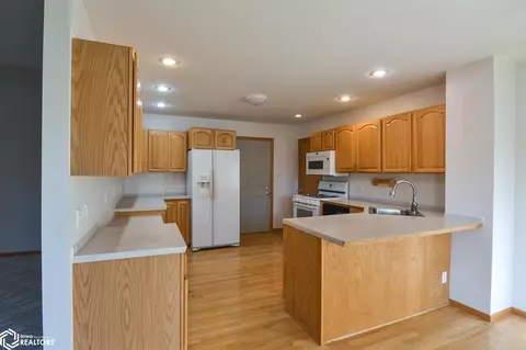 628 T Ave, Nevada, IA 50201 photo 9
