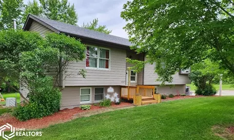 1567 Highway T15, Knoxville, IA 50138