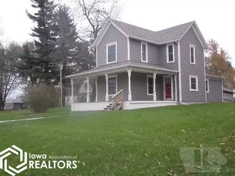 902 Jackson St, Bedford, IA 50833